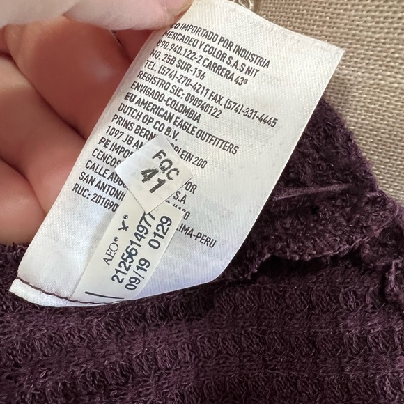 AMERICIAN EAGLE Soft & Sexy Waffle Knit Long Sleeve Tee Top Burgundy NWT Small - Picture 11 of 11
